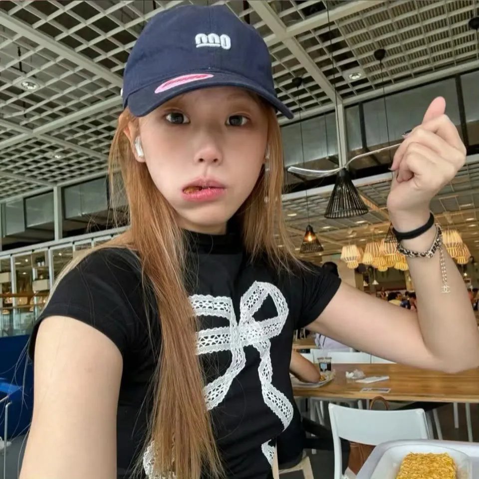 模模糊糊